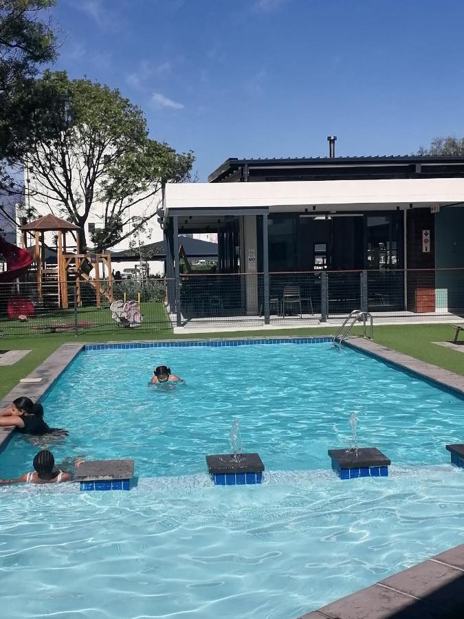 The Jade Somerset West Cape Town Bagian luar foto